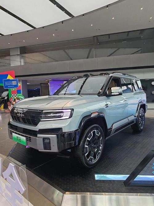 佛山104比亚迪方程豹硬派越野的爆款，英菲尼迪35周年与你共成长
